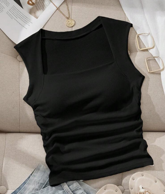 Size Medium SHEIN Padded black top sleeveless square neck