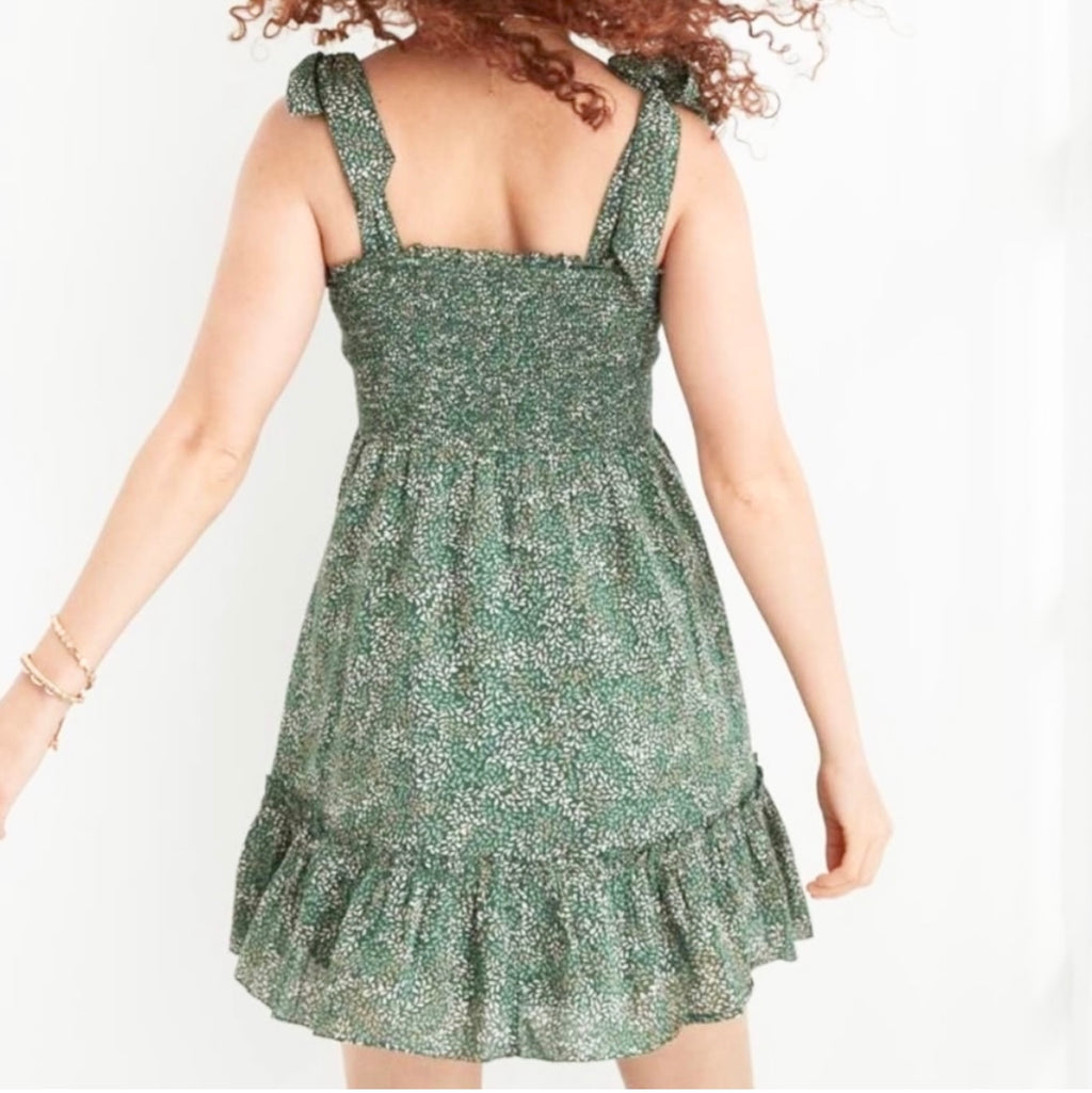 Sz L women Arie dress green  Floral Print