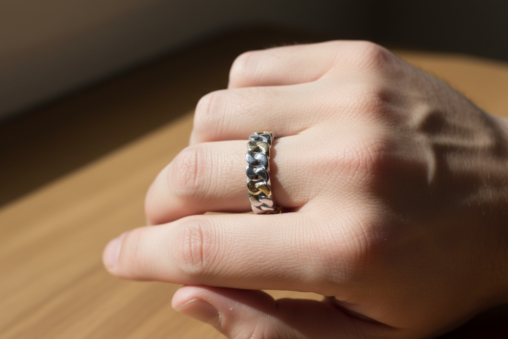 Sz 9-10 men Cuban link rhodium, sterling silver Men's Two-Tone Cuban ring