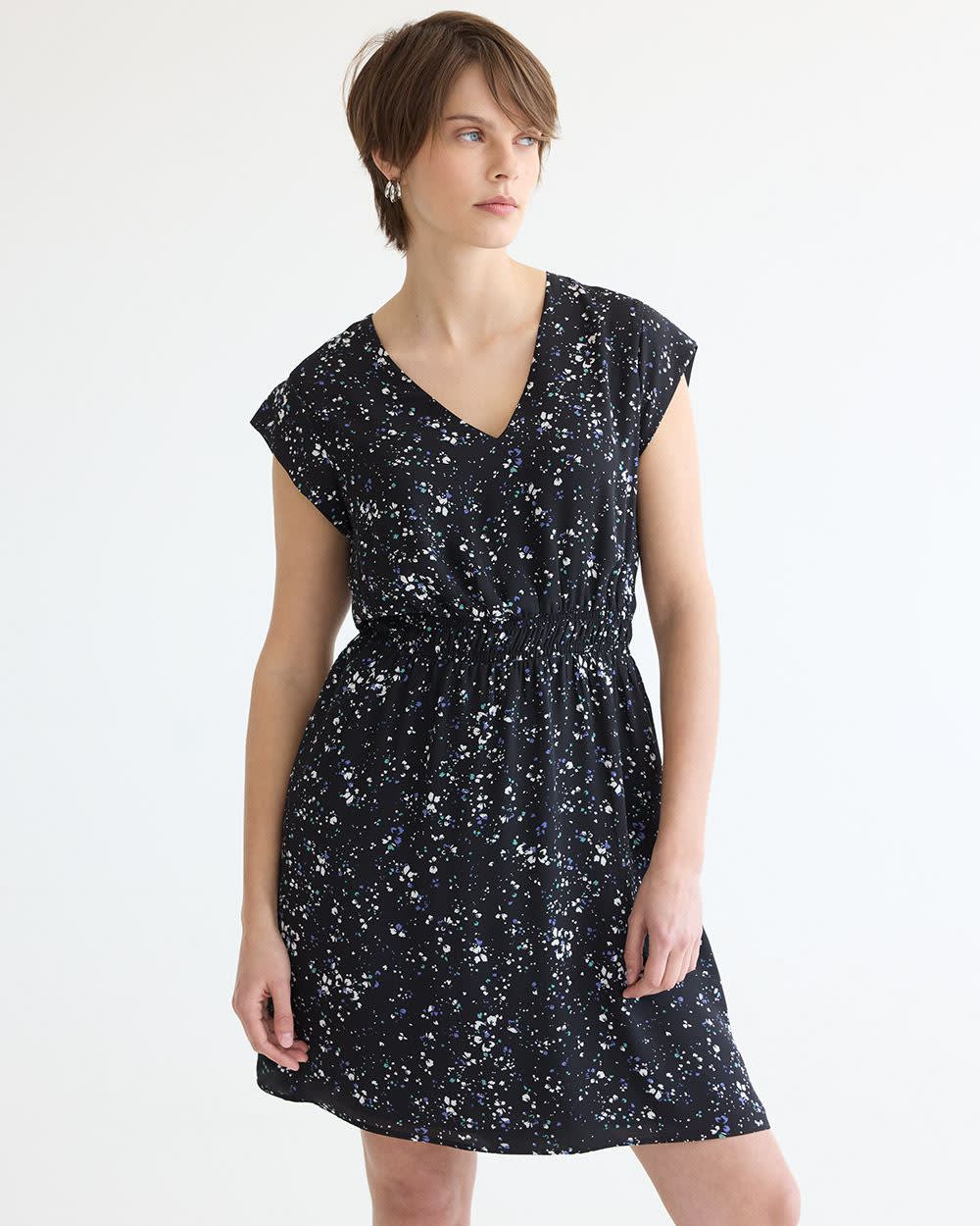 Sz XS Short-Sleeve V-Neck Dress reitmans Elegant Black Floral Women's Dress