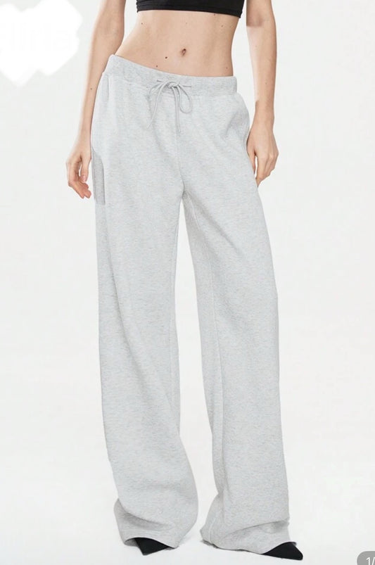 Size L(8-10) Shein Gray Wide-Leg Sweatpants with pockets and drawstring fleece