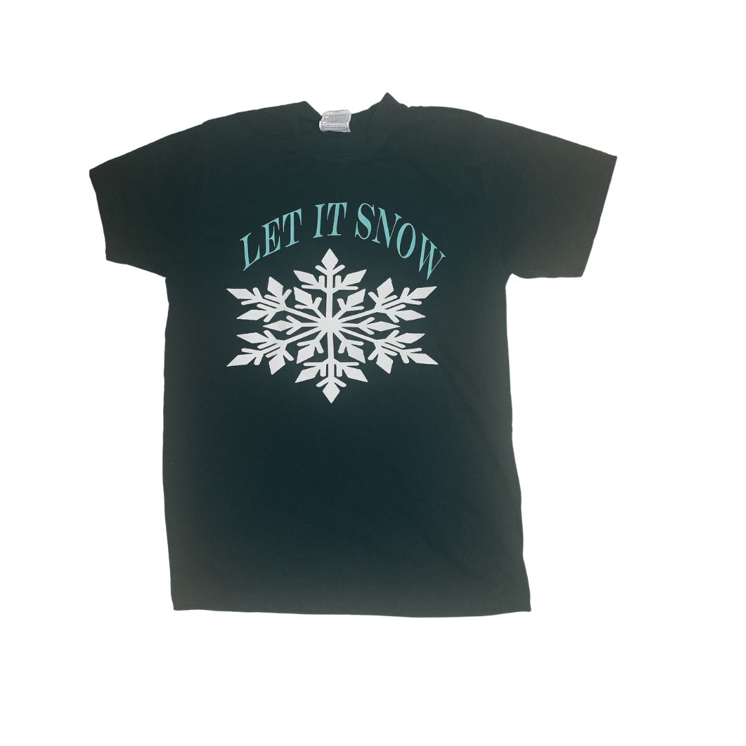 Black t-shirt "Let it snow"